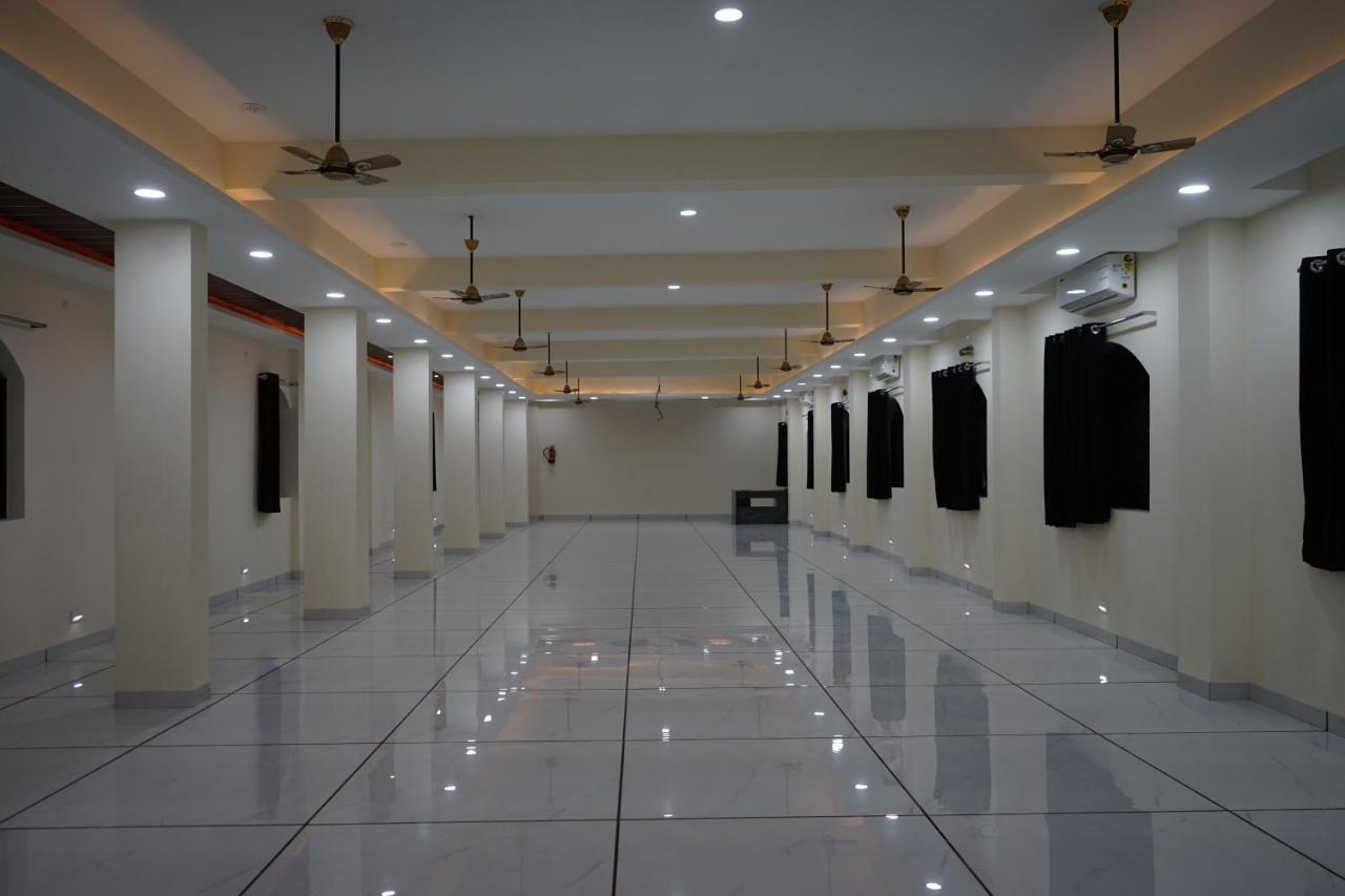Ratna Mahal Dhāmnod Exteriér fotografie
